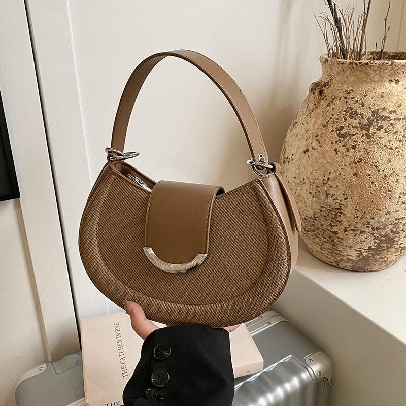 

Super fire niche bag women s 2025 new fashion versatile messenger bag spring and summer popular single shoulder armpit bag