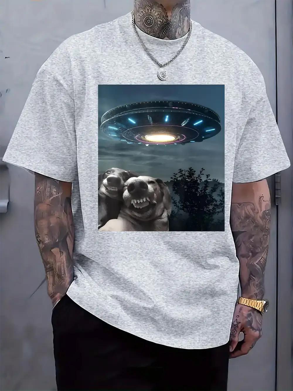 Fun Dog and UFO Graphic Print T-shirt S