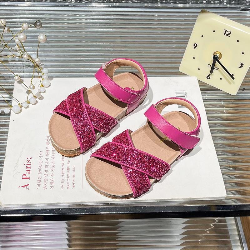 Children's sandals 2026 spring children's sparkling princess sandals Korean version cross soft-soled children's beach shoes