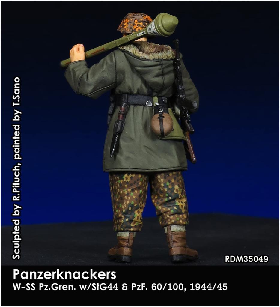 Rad Miniature WWII German Waffen SS Grenadier StG44 Assault Rifle Panzerfaust Resin Kit RDM35049 1/35 & 60/100 1944-45