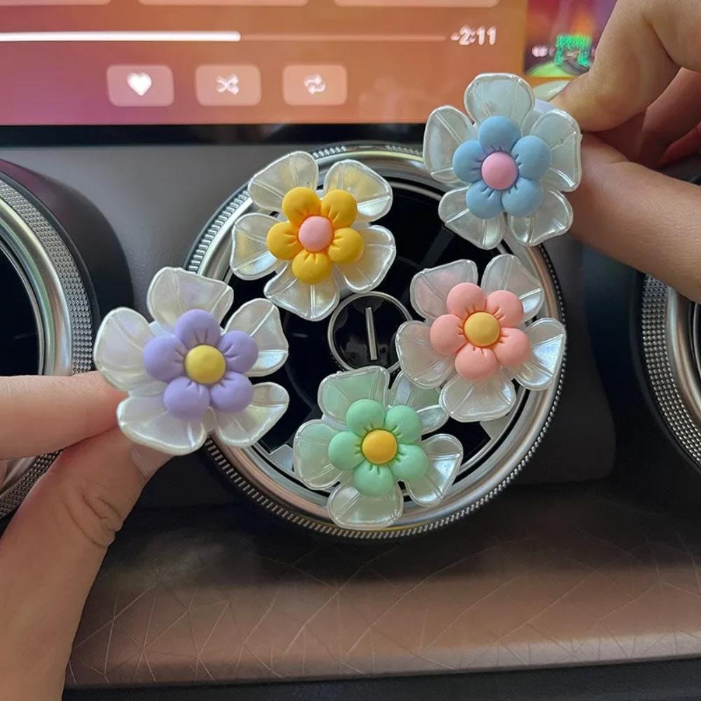 5PCS 2026 Cute Flower Perfume Clip Car Air Outlet Decoration Aromatherapy Freshener Colorful Daisy Auto Interior Accessories