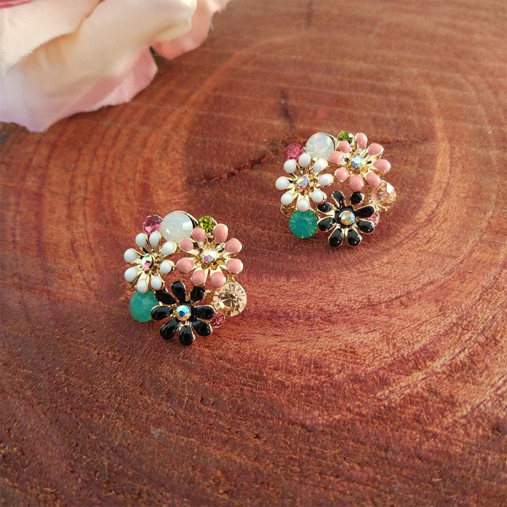 

Разноцветные цветочные шпильки