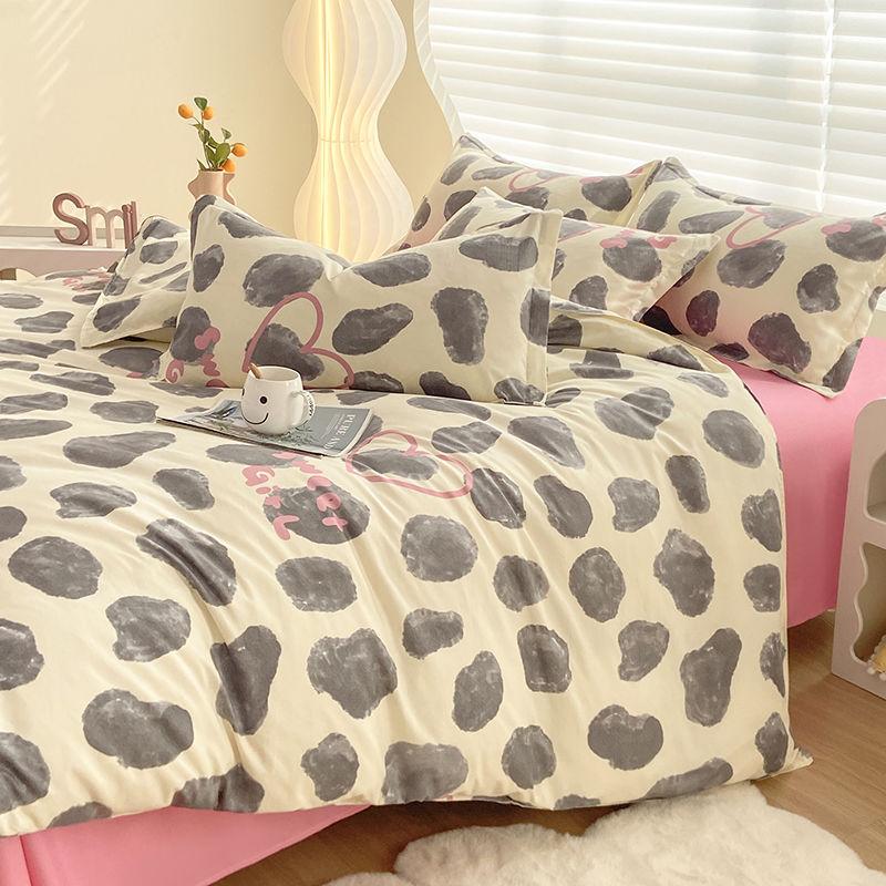 Small Fresh Bed Four-piece Dormitory Quilt Cover Three-piece Bed Sheet Set