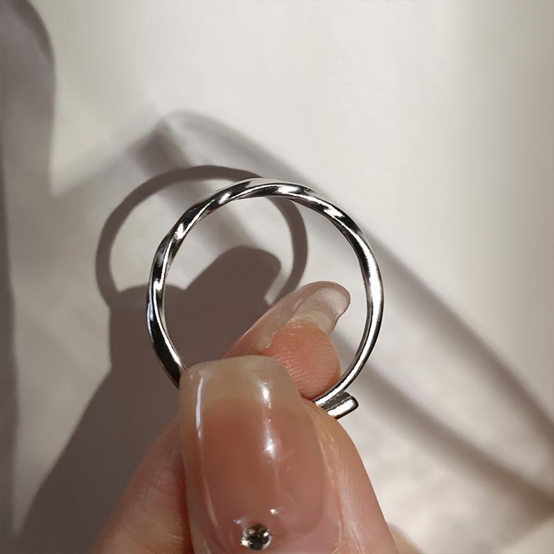 925 Premium Sterling Silver Adjustable Ring With Contemporary Design For Women Stylish