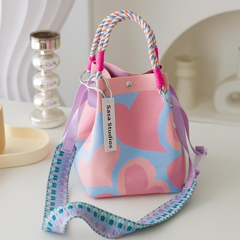 Stilvolle japanisch-koreanische Strickhandtasche: Große Tragetasche & Tragbare Pendel-Quadrat-Tasche