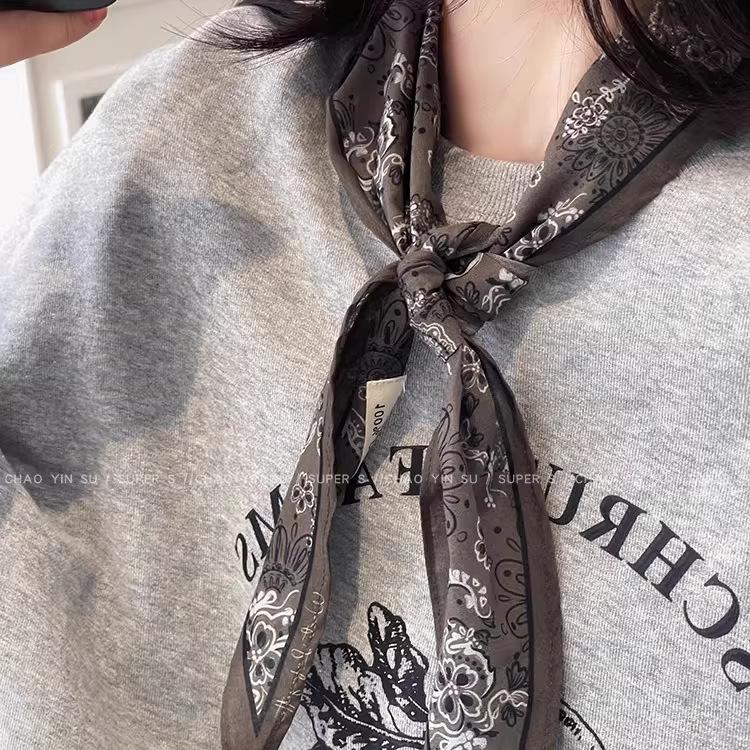 Leopard Print Silk Scarf Cotton Silk Scarf Triangle Scarf With Shirt Tie Neck Scarf High-End Shawl Triangle Scarf Belt Women