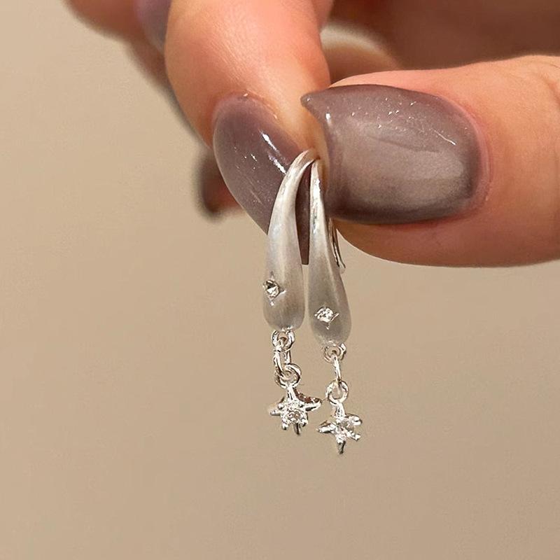 Vintage brushed star shaped earings hook New in point diamond exquisite tassel exquisite earrings for women wedding