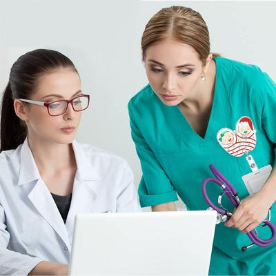 Metki, zakładki i stemple – Holdery na identyfikatory