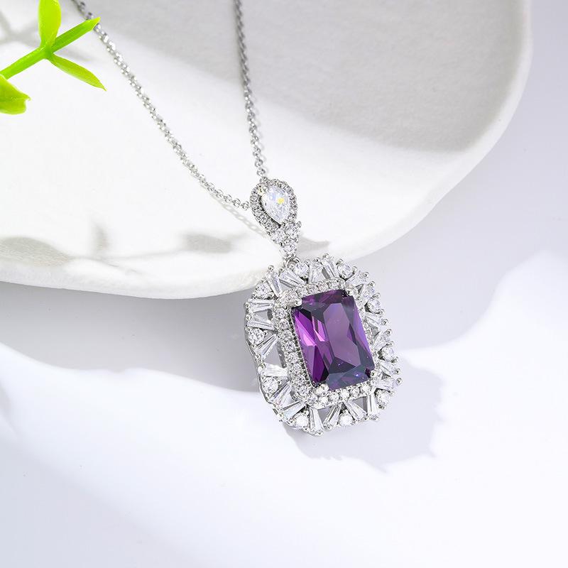 Necklace Female Color Treasure Redeen Cut Ice Flower Cut Zircon High Carbon Diamond Clavicle Chain Necklace Jewelry Spot