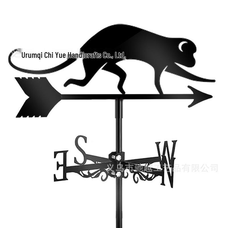 Weather Vane Ornament: Outdoor Wrought Iron Spray-Painted Roof Decoration Metal Craft