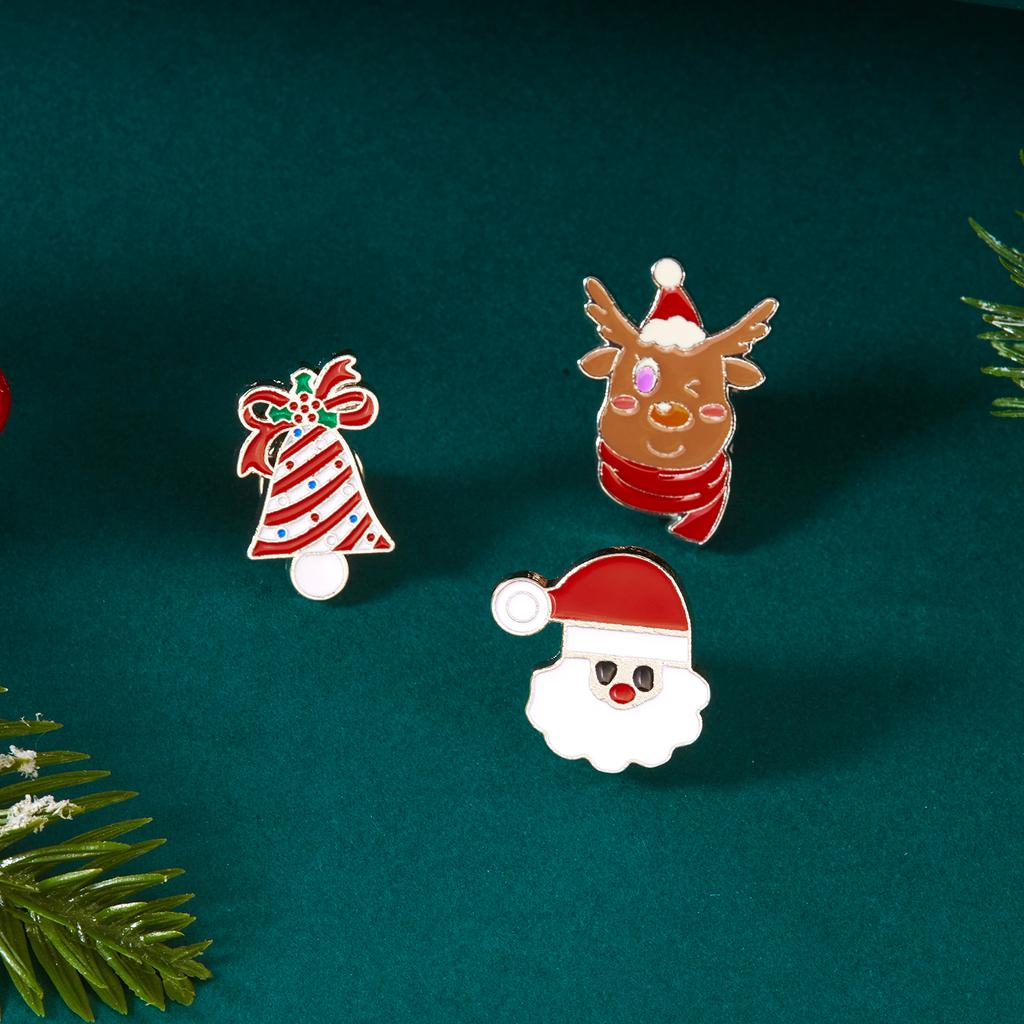 Fashion Christmas Brooch Pin For Women Men Santa Claus Snowflake Christmas Tree Bell Enamel Brooch New Year Xmas Decoration Gift