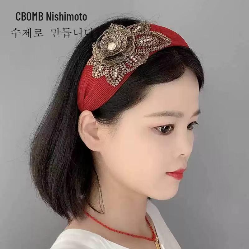 Elegant Wide-Brim Flower Headband – Breathable, Non-Slip Hair Accessory for Women