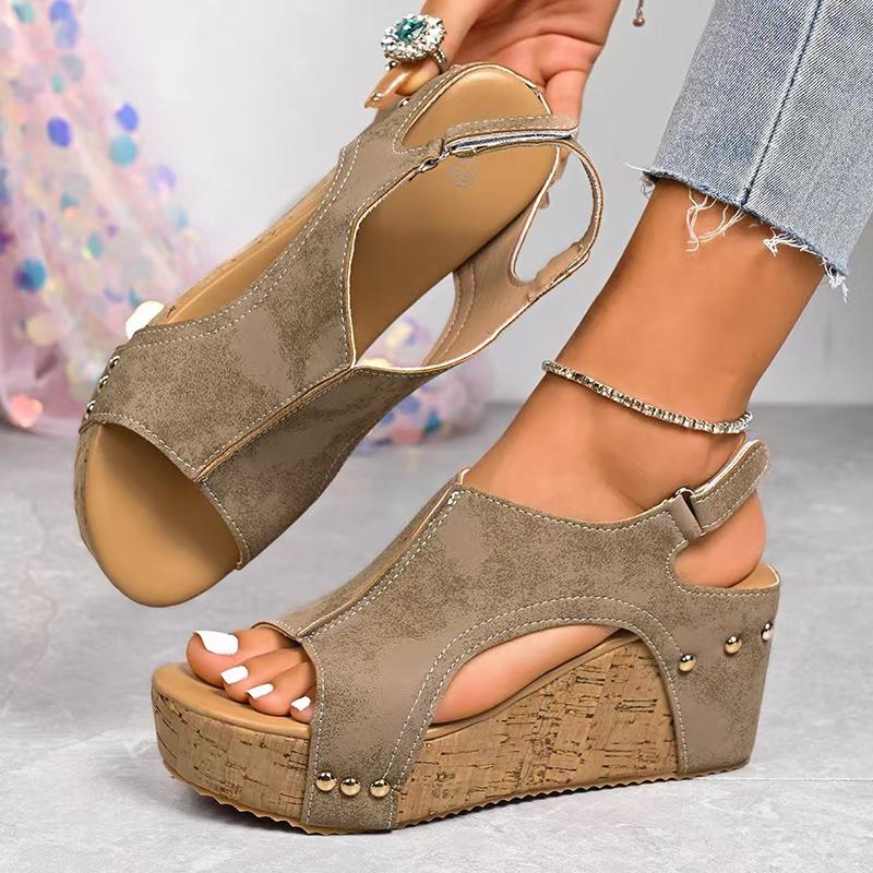 Retro Peep Toe Wedge Heel Sandals for Women 2025 Summer Chunky Platform Sandalias Mujer Thick Bottom Rivet Decor Roman Sandals