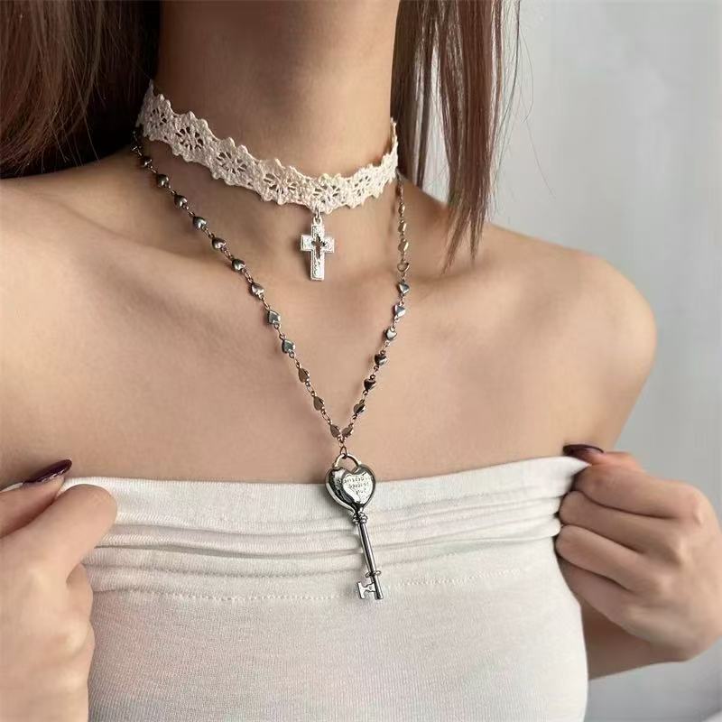 White Lace Cross Strap Choker Stacked Wearing Love Key Necklace Female Sweet Cool Fashion Design Neck Chain