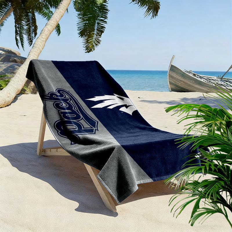 Nevada Wolf Pack Print Beach Towel, Large Soft Quick Dry Towel for Beach Camping Swimming