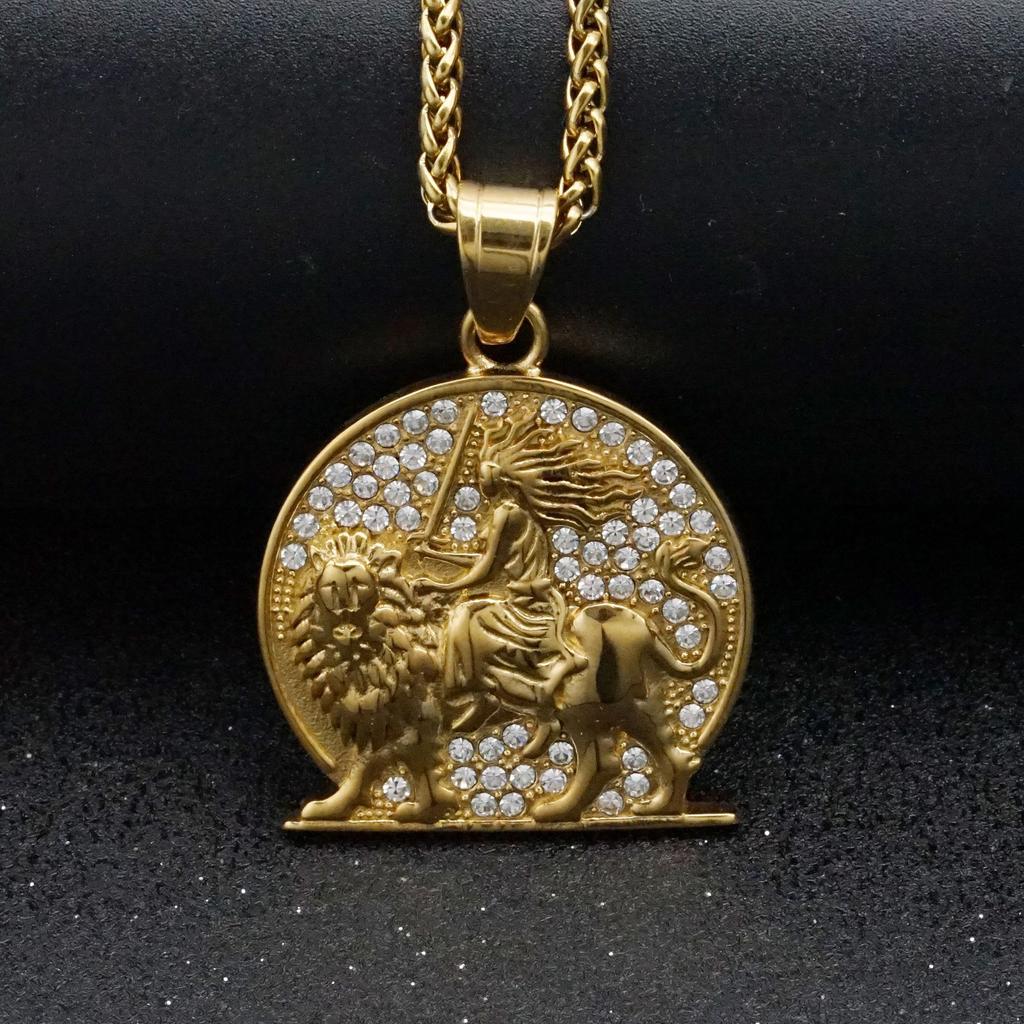 Pendant New Hip Hop Fashion Necklace Domineering Lion Knight Necklace