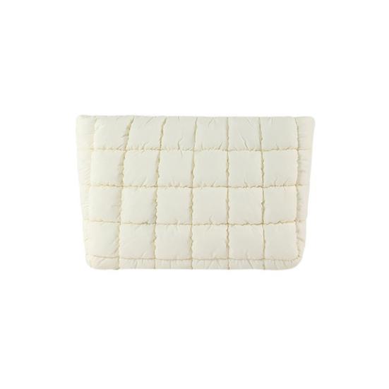 Cosmetic Bag Compact Size Quilted Makeup Bag with Top Zipper Closure Spacious Inner Pocket Easy to Clean Travel Cosmetic Organizer