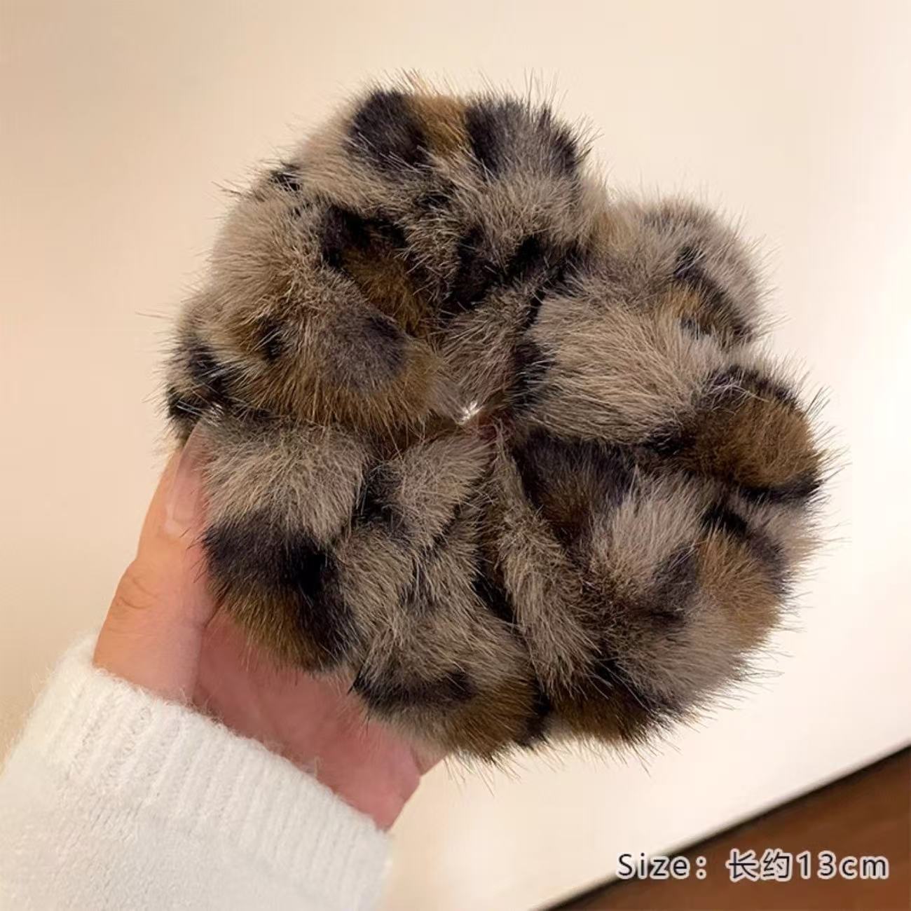 

Silk Hair Scrunchies/Ties For Frizz & Breakage Prevention, No Damage, Elastic Ponytail Holders, 1Pc One Size