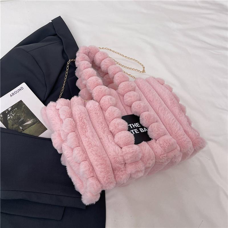 

Winter new handheld alphabet wool bag capacity women s chain shoulder messenger bag tote plush bag