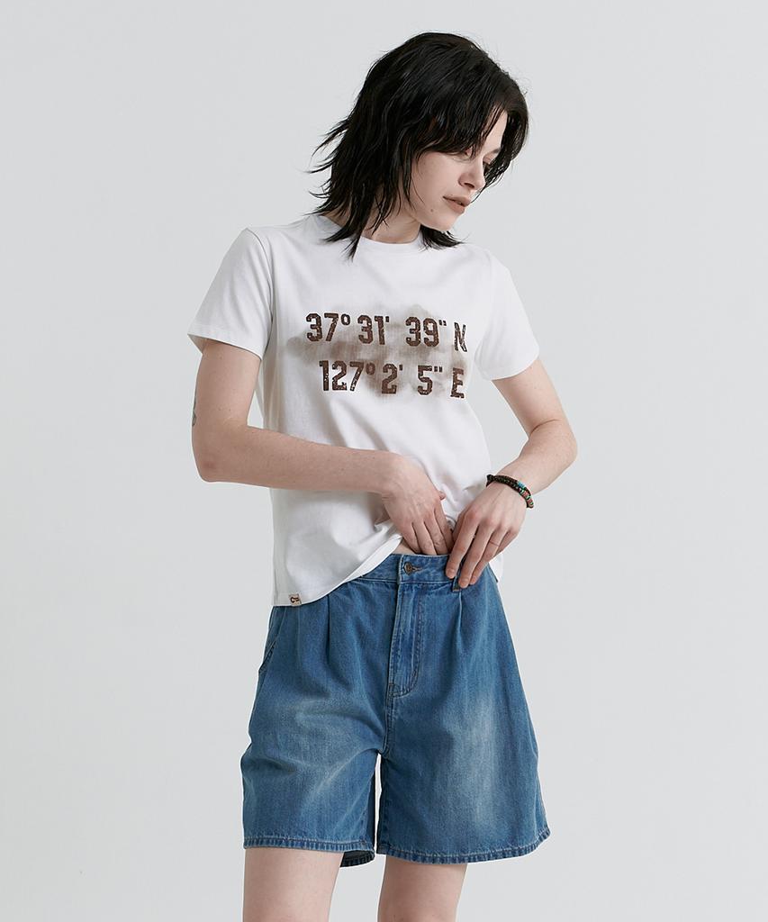 MAGOODGAN Lydia 3624 Notation Standard Fit Off-White Short Sleeve Tee