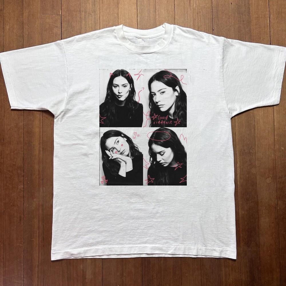 Gracie Abrams Gift For Friends White T-Shirt Cotton All Size Unisex T-Shirt S