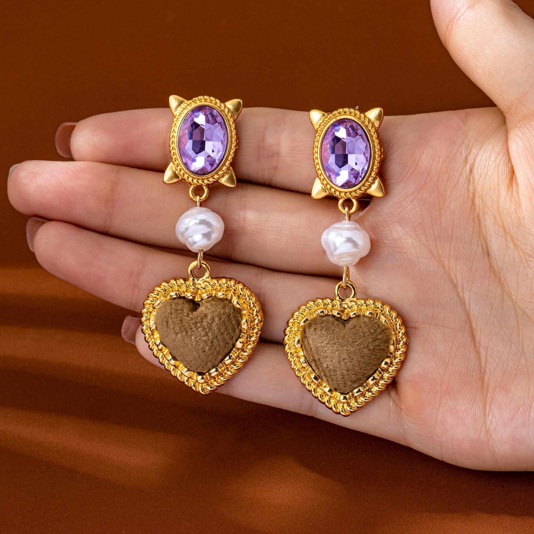 

Модные серьги-подвески для женщин золотой