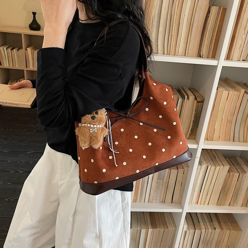 Korean version of polka dot design shoulder bag women's new large-capacity commuter bag versatile casual portable tote bag