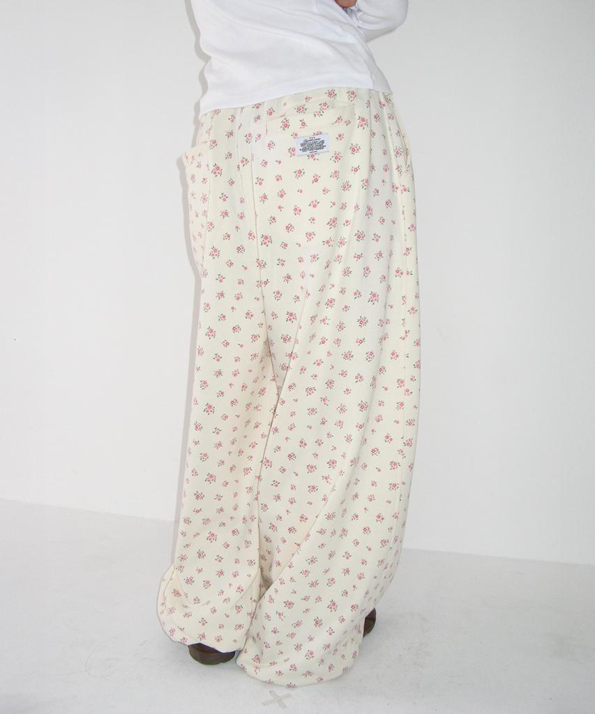 RONRON Floral Wide Sweat Pants Cream