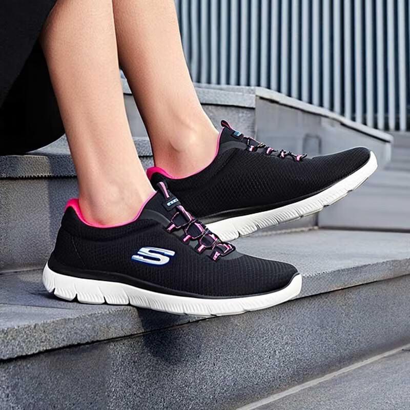 Skechers Women s Lightweight Breathable Slip-On Shoes 6.5