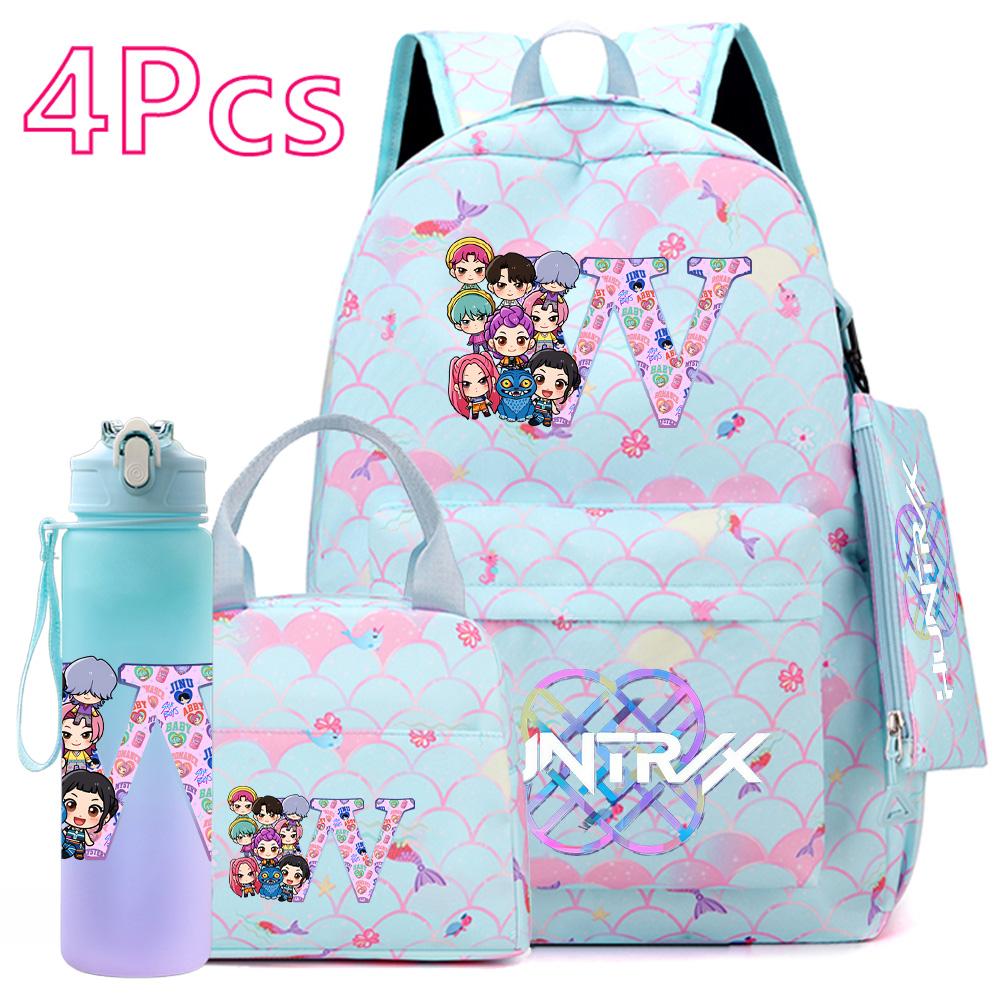 4 st/set 26 engelska bokstäver K-POP Tryckt Ryggsäck med Handväska Pennfodral 750 ml Vattenflaska för Tonåring Elev Pojke Flicka Stor Kapacitet Skolväska