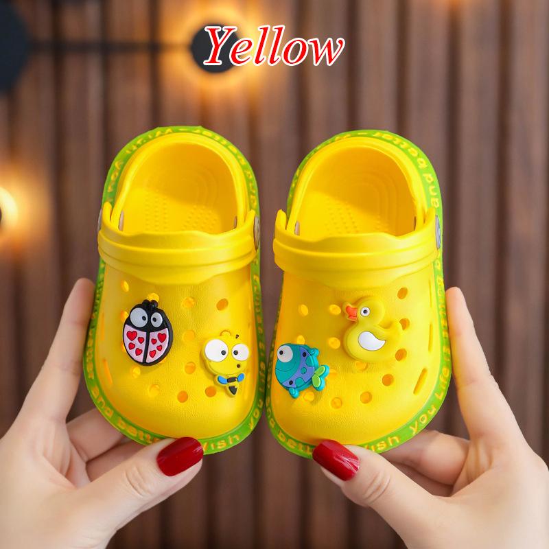 Mode Barntofflor för pojkar Flickor Tecknade skor Sommar Toddler Flip Flops Baby inomhustofflor Strandbadtofflor för barn