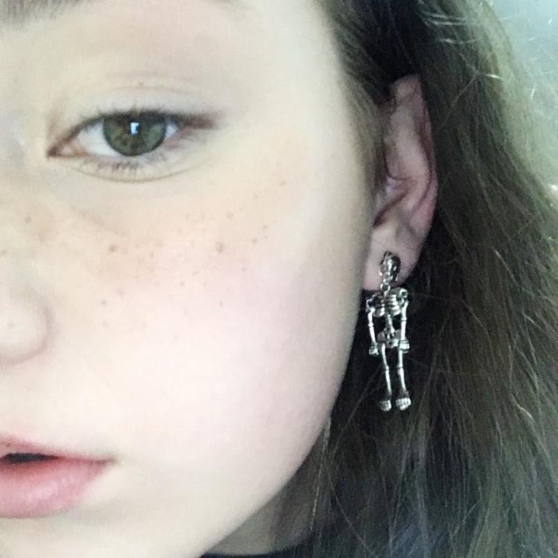 2022 Trendy Earrings European and American Fashion for Creative Punk Retro Skull Robot Earrings Halloween Jewelry Gifts