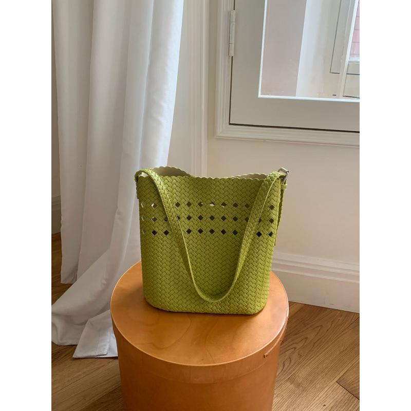 Women's 2026 Retro Korean Hollow Weave Tote: Versatile Large Capacity Fashion Bucket Bag