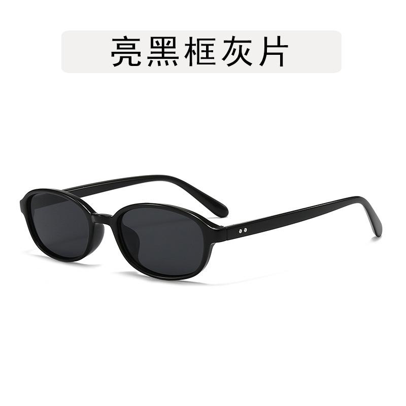 

Campus Style Women s Sunglasses Rivets Decoration Vintage Women s Sunglass Driving Travelling Man Sunglasses черный серый