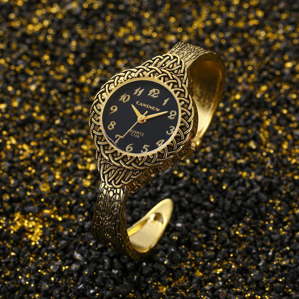 Women Vintage Bracelet Quartz Watch Round Wrist Watches