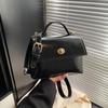 High-end niche bag women's new spring and summer versatile shoulder messenger bag casual portable small square bag