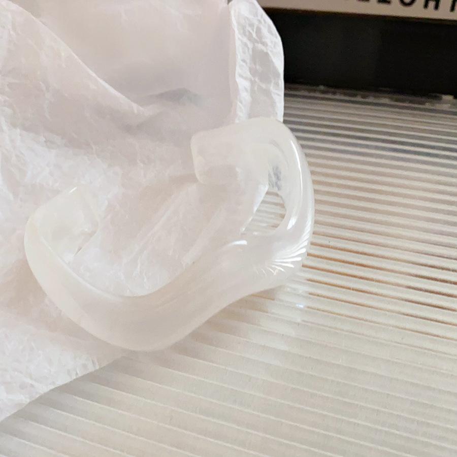 Европейский и американский ретро-браслет с неровным открытым волнистым дизайном, темпераментный, универсальный, акриловый браслет, персонализированные украшения