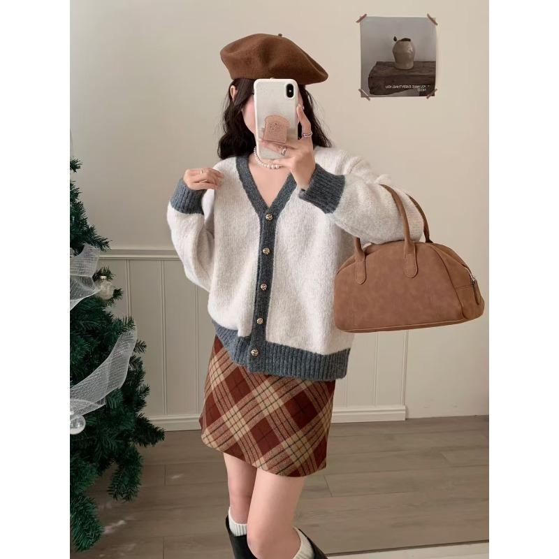 Real early spring new retro color matching v-neck plush knitted cardigan women's loose long-sleeved knitted jacket