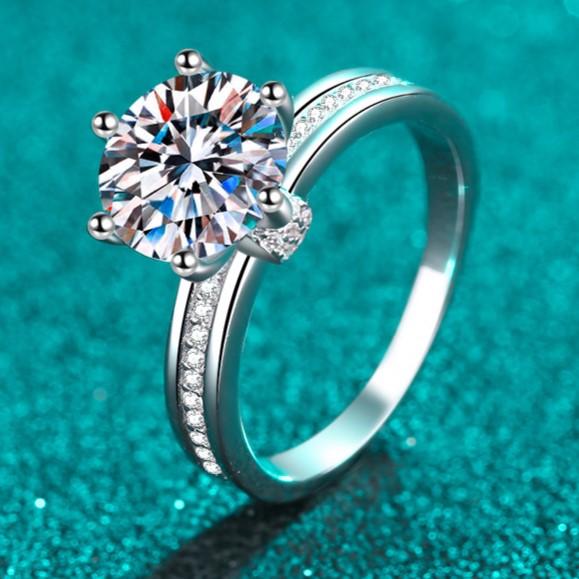 Hot Sales Engagement Diamond Ring 3.0ct Circular Moissanite in S925 Sterling Silver Stylish Jewellery Hot Selling