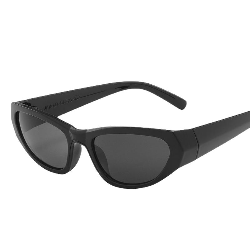 New  Punk Sunglasses Women Goggle Y2k Luxury Brand Sun Glasses 2000'S Shades Eyewear UV400 Female Designer Eyeglasses