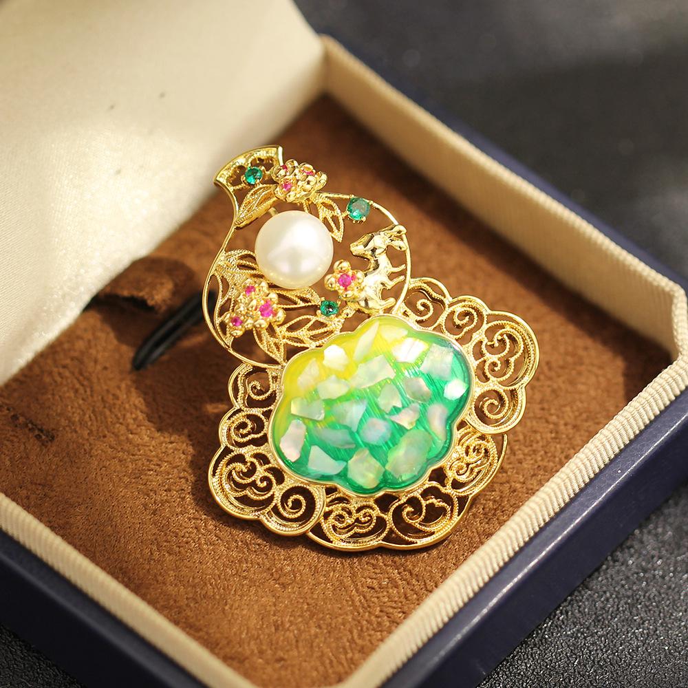 Высококачественная китайская элегантная брошь-тыква с капающим маслом и бриллиантами, полая золотая тыква, булавка с натуральным жемчугом, женская