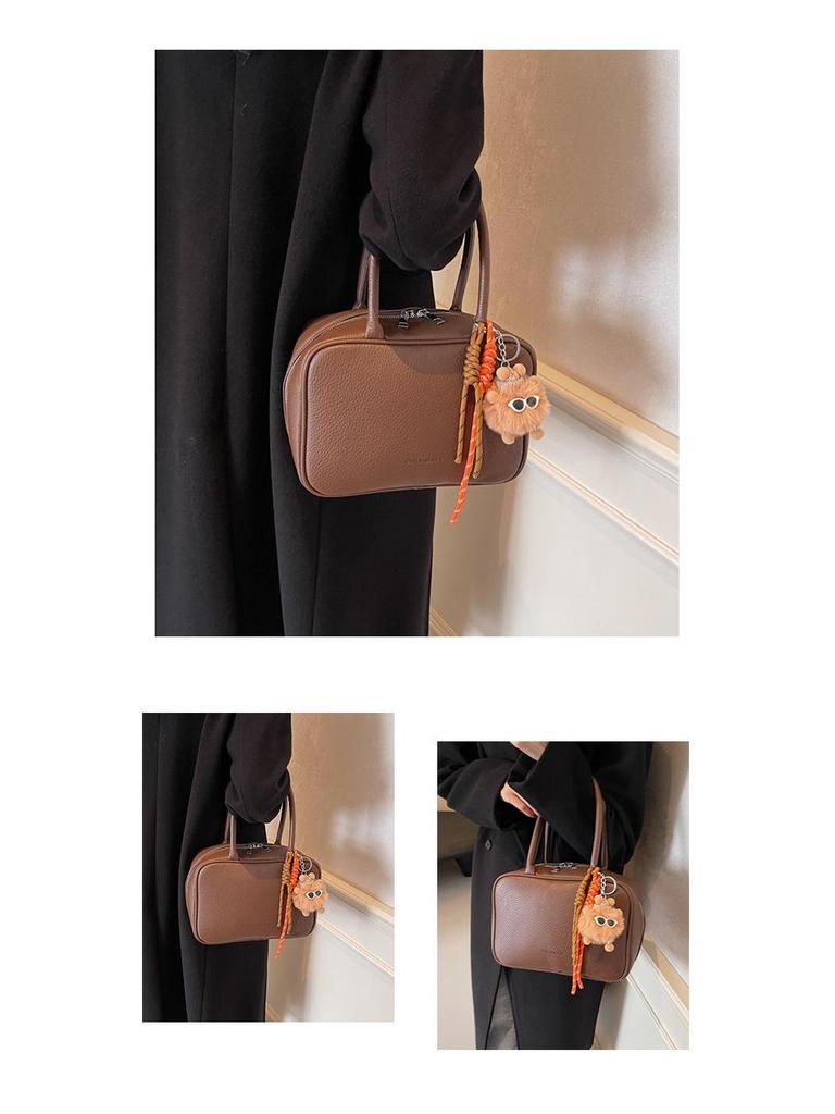 Autumn/Winter Large Capacity Niche Design Bowling Handbag - High Quality & Stylish