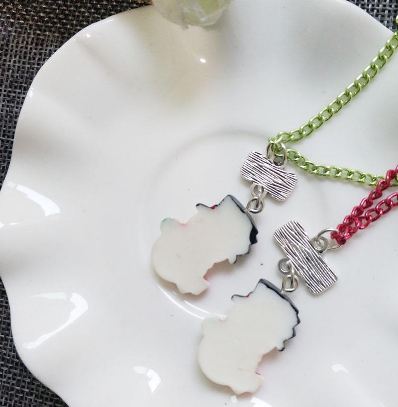 Colorful Cartoon Snowman Necklace - Christmas Resin Charm Ornament for Kids and Friends