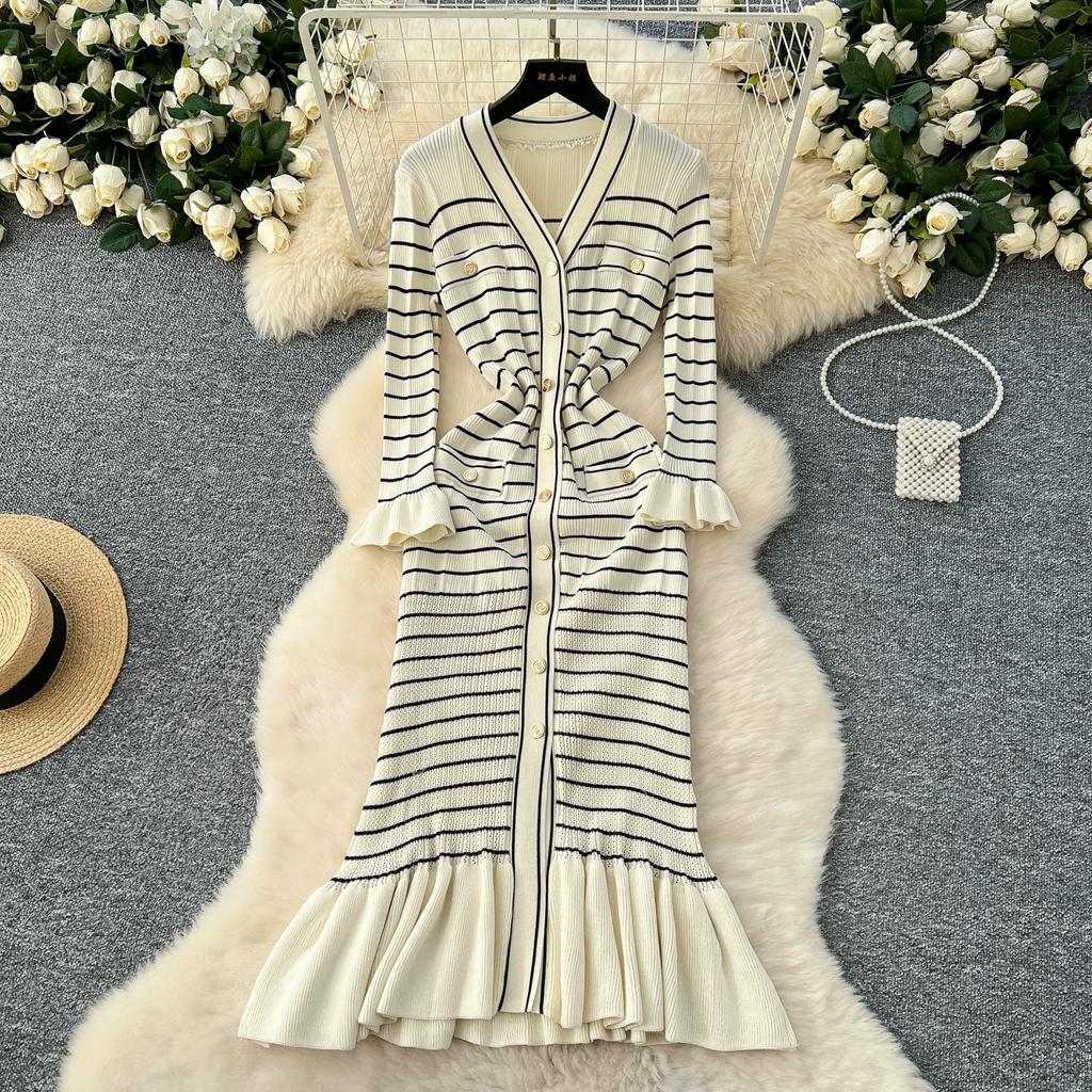 Autumn Winter Women Casual V-neck Three Quarter Sleeve Striped Knitted Sweater Long Midi Fishtail Dresses