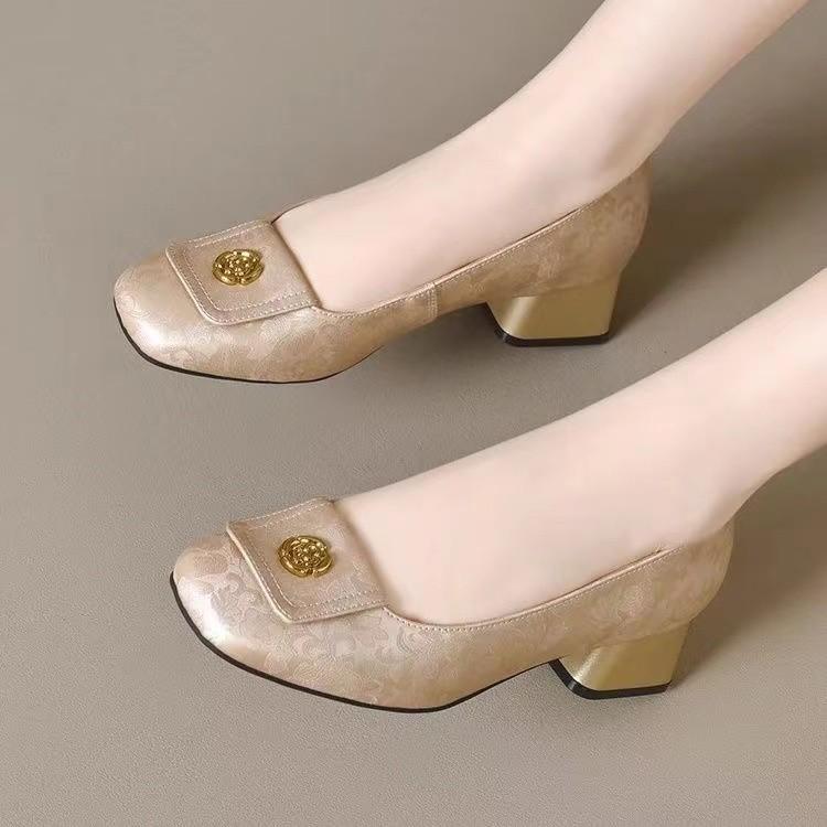 Foreign trade Chinese style camellia middle heel single shoes small fragrant commuting temperament autumn new square head women's shoes