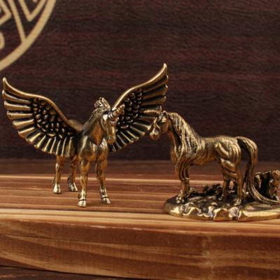 Vintage Brass Horse Figurine Handcrafted Metal Desktop Art Statue Feng Shui Decor for Home Office Bookshelf Creative Gift for Collector