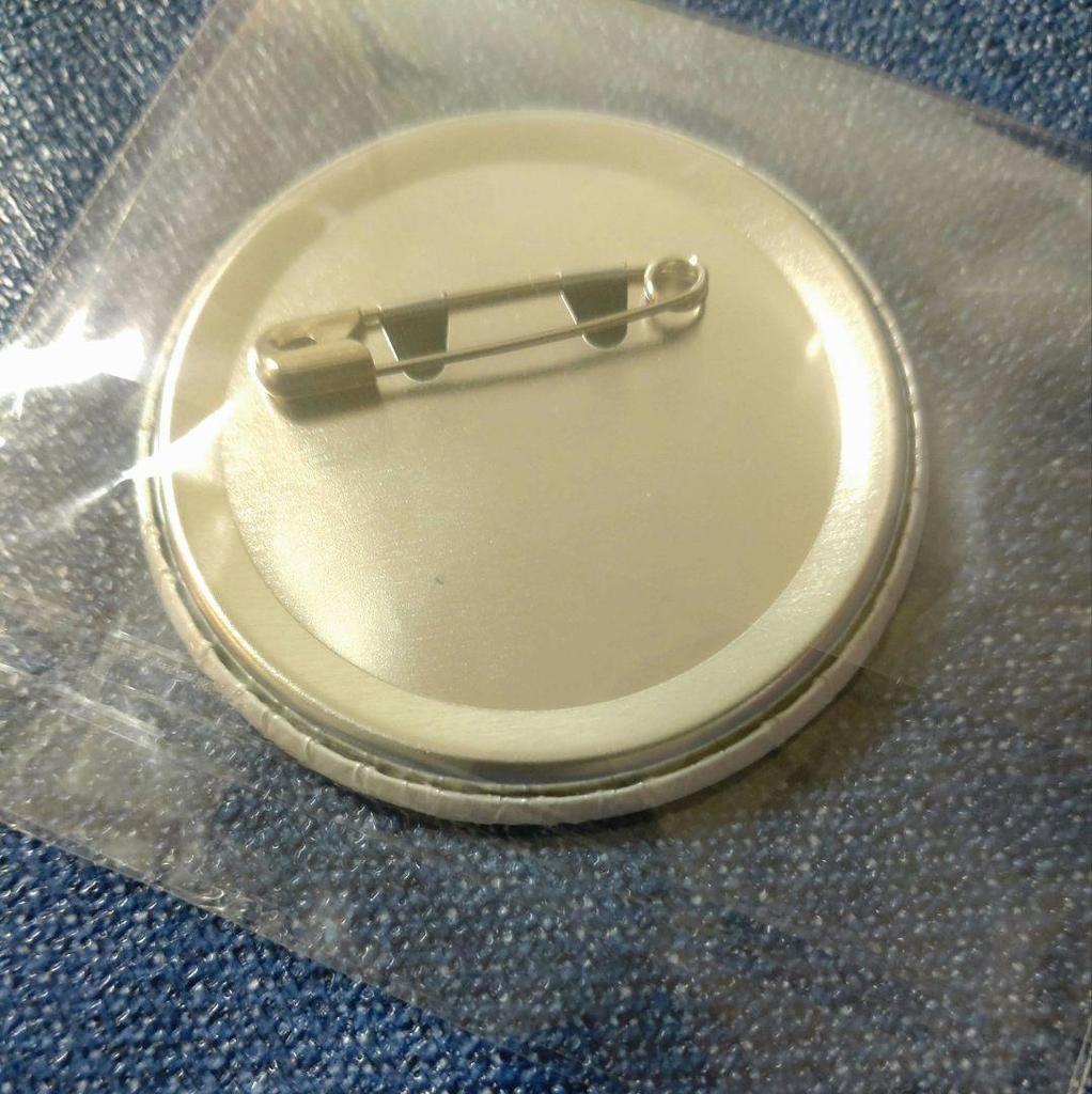 [USED] Demon Slayer: Kimetsu no Yaiba Pre-roll Can Badge Giyu Tomioka