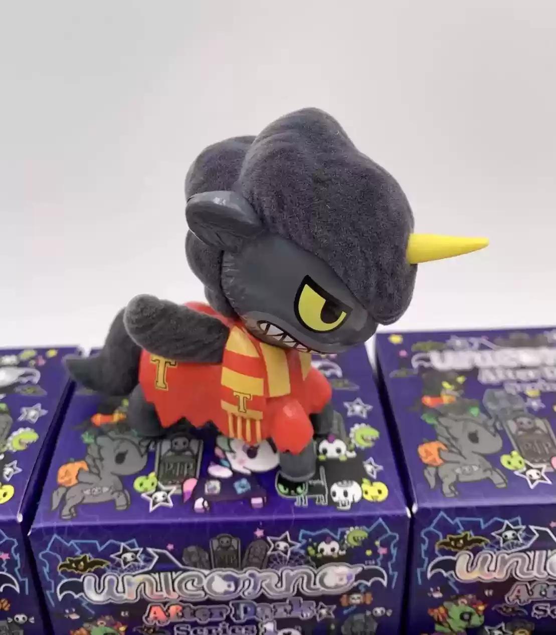 

Tokidoki Unicorn Blind Box Series - Midnight Baron/Lunar Goddess/Enchantress (Halloween Special Edition Collectible Figures) Just like the pictur