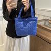 Heart Shape Cloud Handbag Solid Color Puffer Underarm Bag Casual Padded Tote Bag  Girls