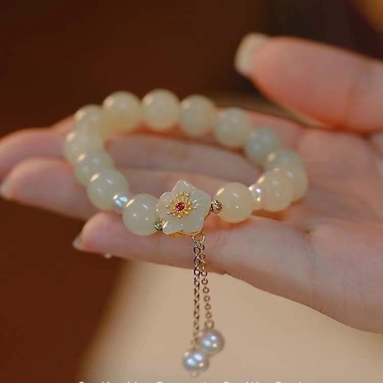 Guofeng Jade Rabbit bracelet adjustable fringe bracelet niche design promising future imitation jade bracelet Qixi Festival gift